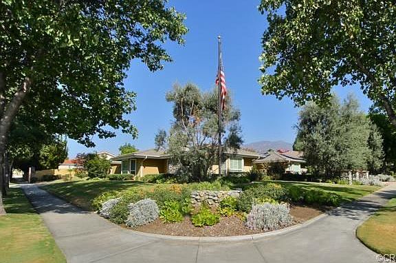3rd image of 2105 N Tulare Ct