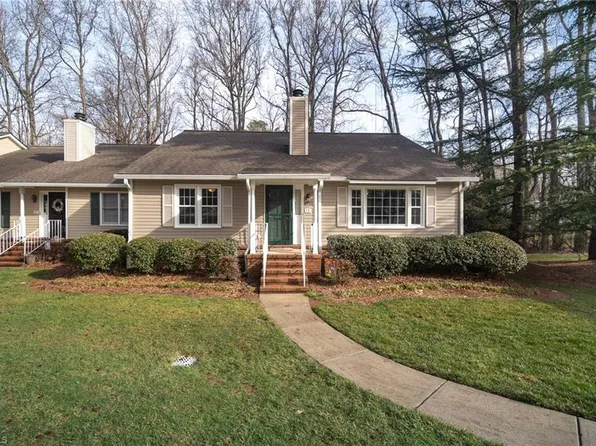 15 Brownstone Ln #15, Greensboro, NC 27410