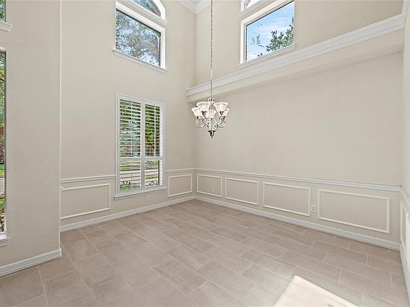 4th image of 17306 Dawn Haven Court