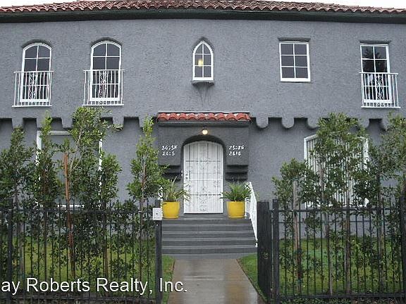 2nd image of 2618 S Hillcrest Dr #3993032
