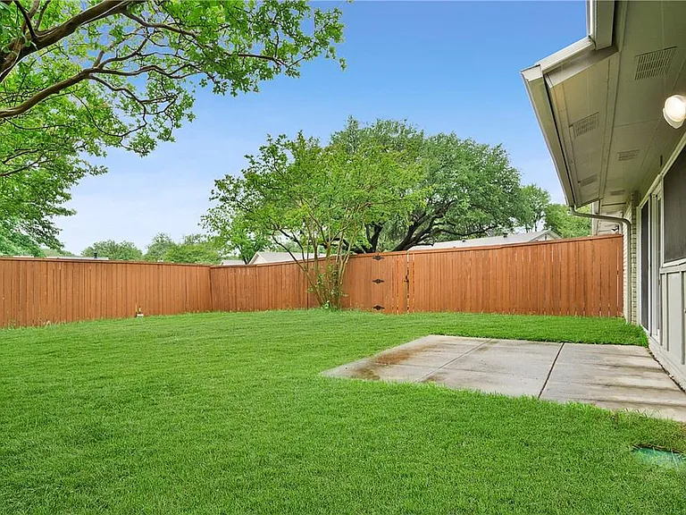3939 Branch Hollow Dr — Photo 18