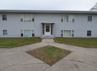 Goelzer-1114 Park Dr., Grand Forks, ND 58201