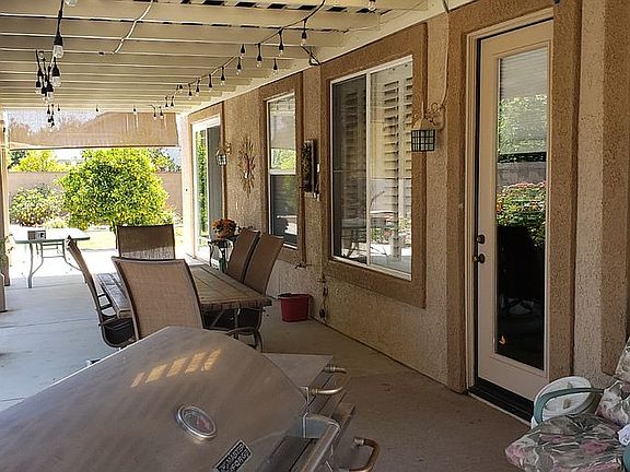5th image of 810 Sausalito Dr