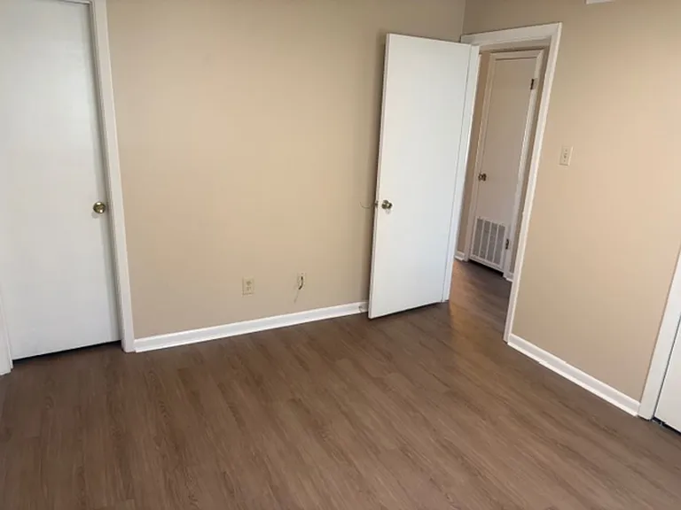 1 Pinewood Ct — Photo 14