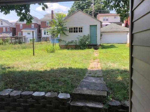 418 Pine Ave, Altoona, PA 16601