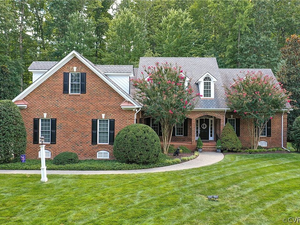 1st image of 2818 Aylesford Dr