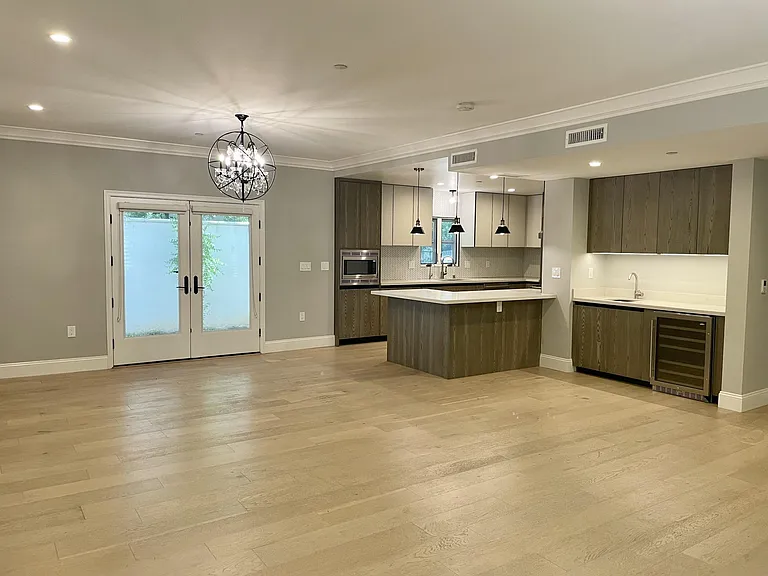 188 S Sierra Madre Blvd #4 — Photo 7