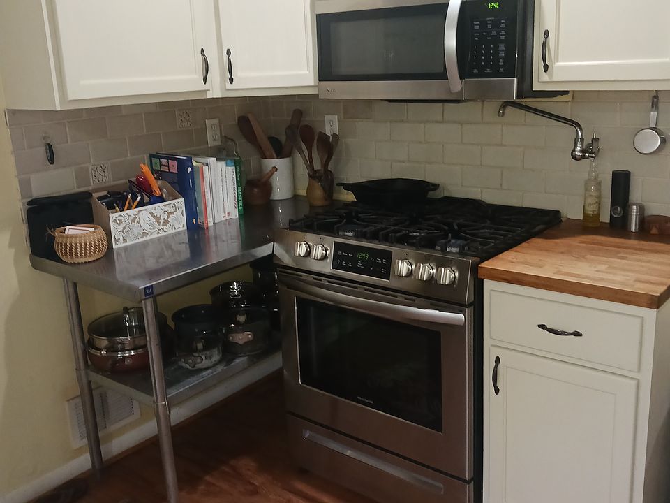 1st image of 693 N Superior Ave