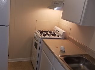816 E Grove St APT 5, Bloomington, IL