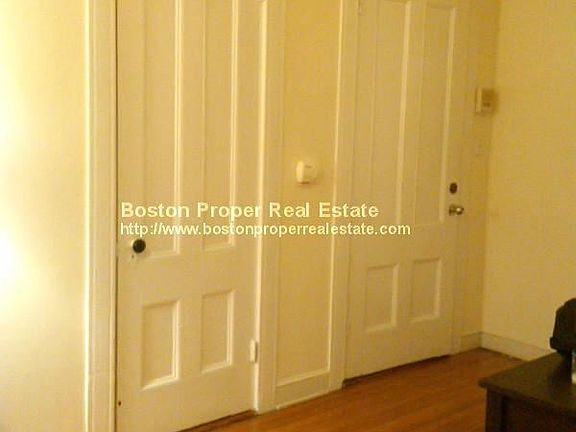 381 Commonwealth Ave. #2 Boston - Back Bay Unit Photo 5
