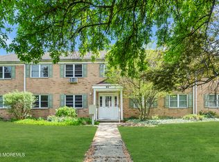 94 Stonehurst Blvd APT G, Freehold, NJ 07728