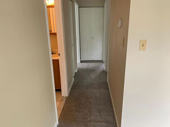 5th image of 268 Peninsula Farm Rd