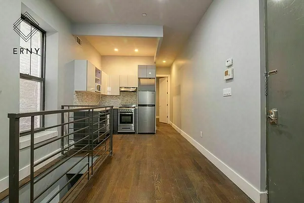 Rented by ERNY LLC | media 12