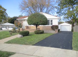 1810 W Greenwood Ave, Waukegan, IL 60087