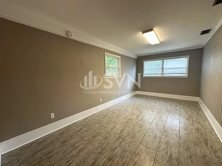 4077 Lancewood Dr S — Photo 22