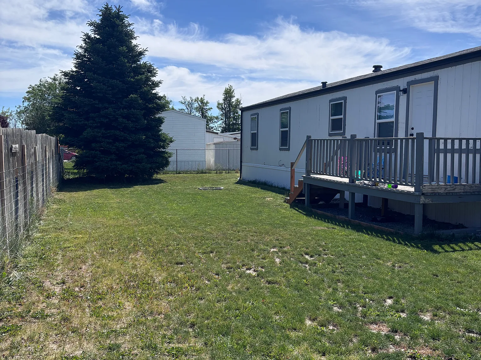 3 bed, 864 sqft, $1,450 — Photo 2