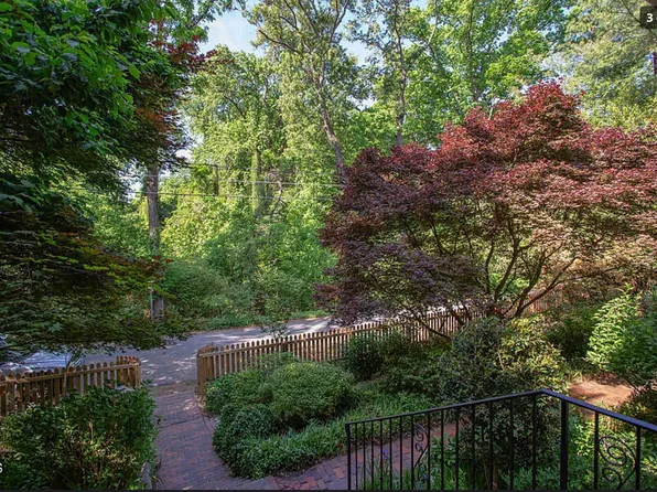 8 Cobb Ter, Chapel Hill, NC 27514