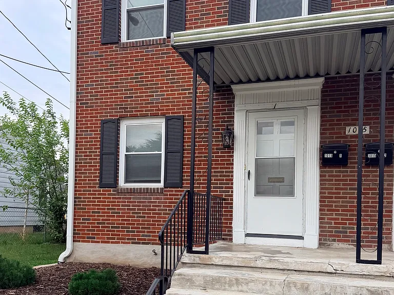 1015 S Raleigh St #1 — Photo 1