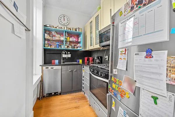 Rented by Douglas Elliman | media 5