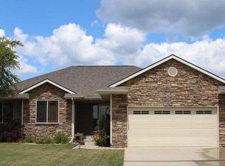 908 NW 37th Ct, Ankeny, IA 50023