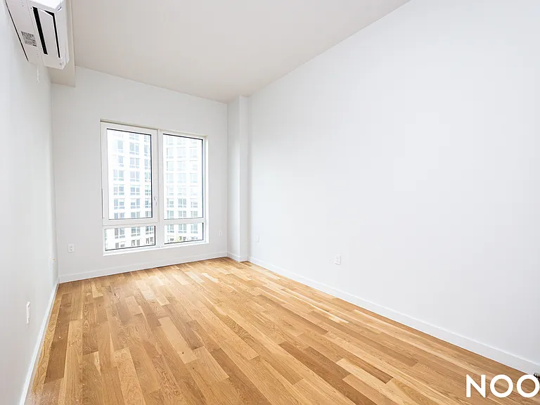 45-57 Davis St #414 — Photo 8