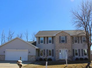 1409 E Bedford Ln, Appleton, WI 54915