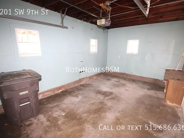 4201 SW 9th St — Photo 18