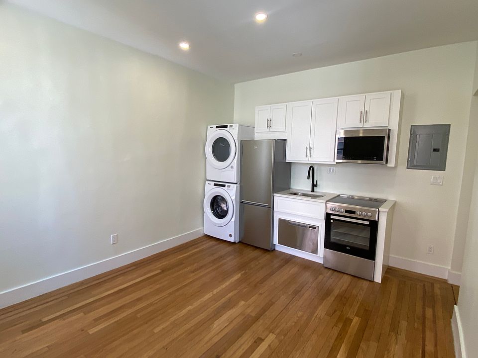 1st image of 448 W 57th St APT 4B
