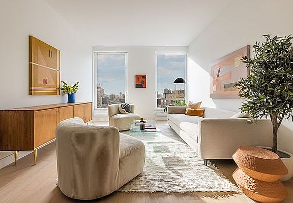 3rd image of 225 W 28th St APT 9G