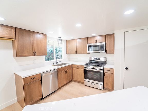 2nd image of 13560 Nassau Dr