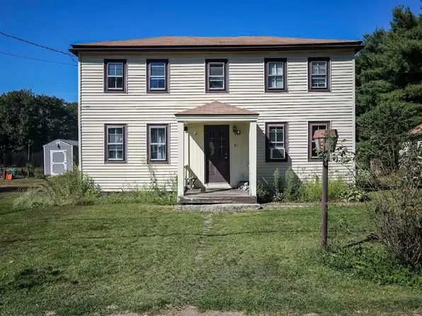 81 Smithtown Road, Pittston, ME 04345