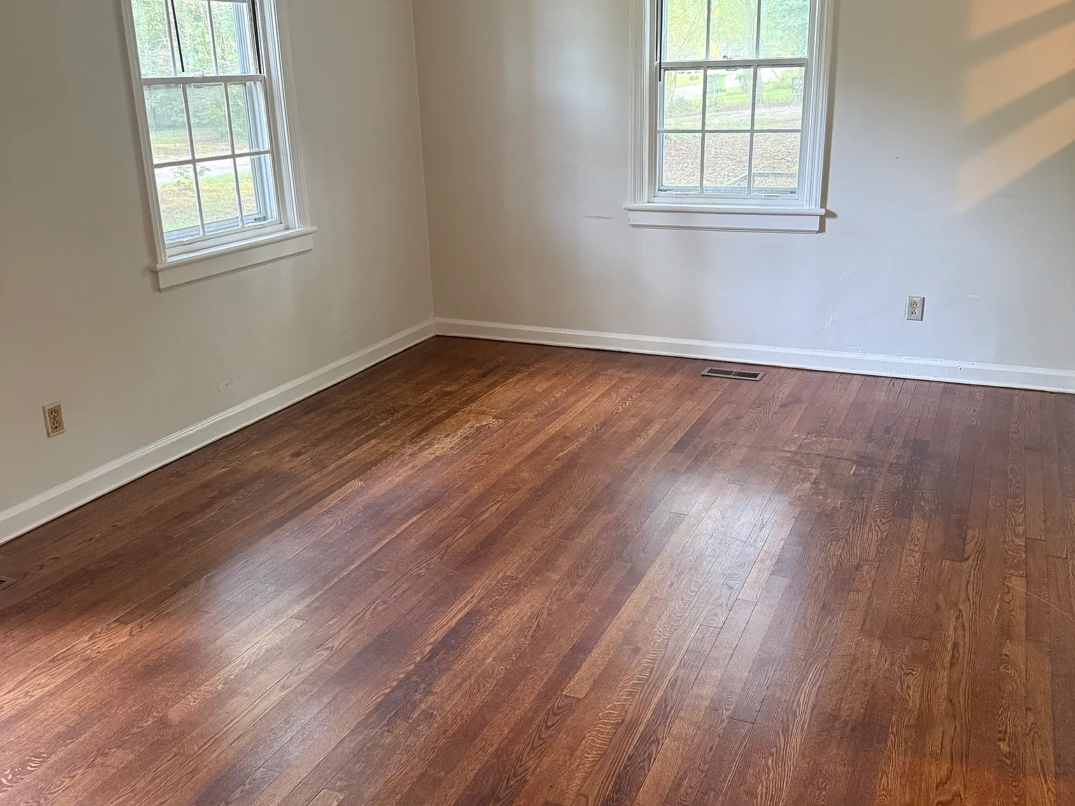 3 bed, 1125 sqft, $1,695 — Photo 3
