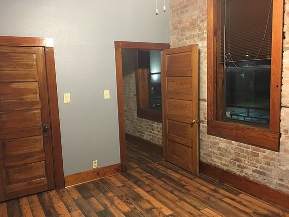 4th image of 152 W Main St APT C