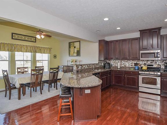 5th image of 1554 Abigail Ct