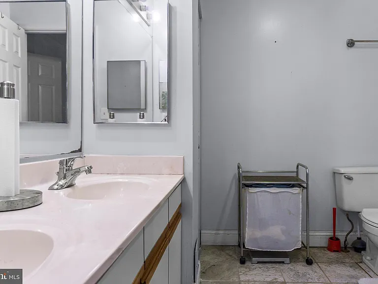 19017 Amarillo Dr #166 — Photo 38
