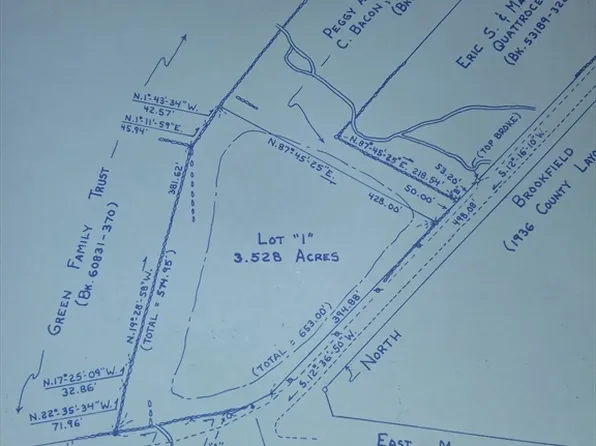 1 E Main St, Brookfield, MA 01506