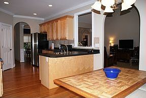 3rd image of 511 Lausanne Dr