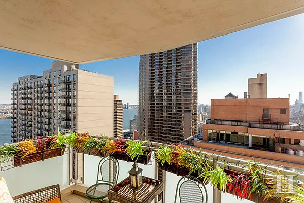 Sold by Halstead Real Estate | media 17