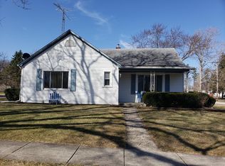 203 S Stott St, Genoa, IL 60135