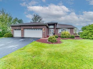 5738 Amherst Pl, Matteson, IL 60443