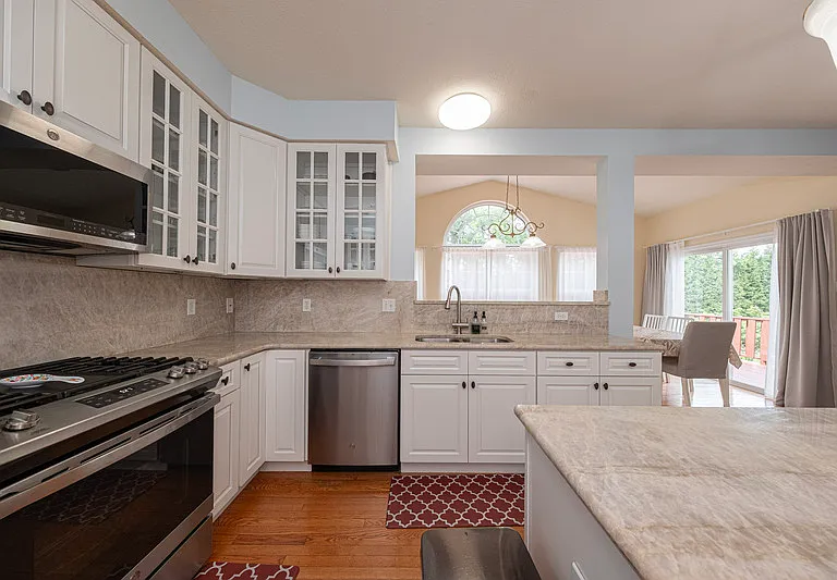 1909 Colonial Dr — Photo 11