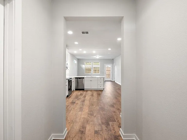 2310 Castillo Dr #71 — Photo 4