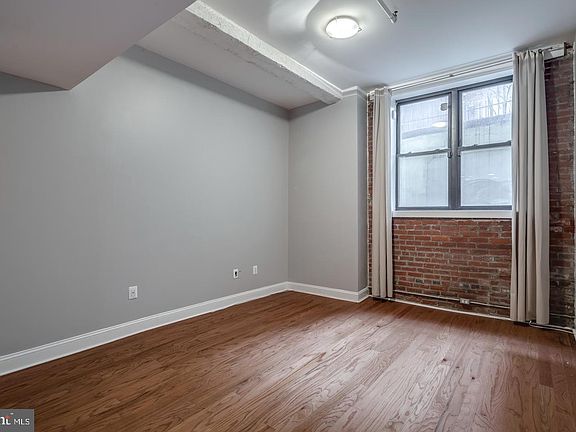 4th image of 1100 S Broad St Unit 15A