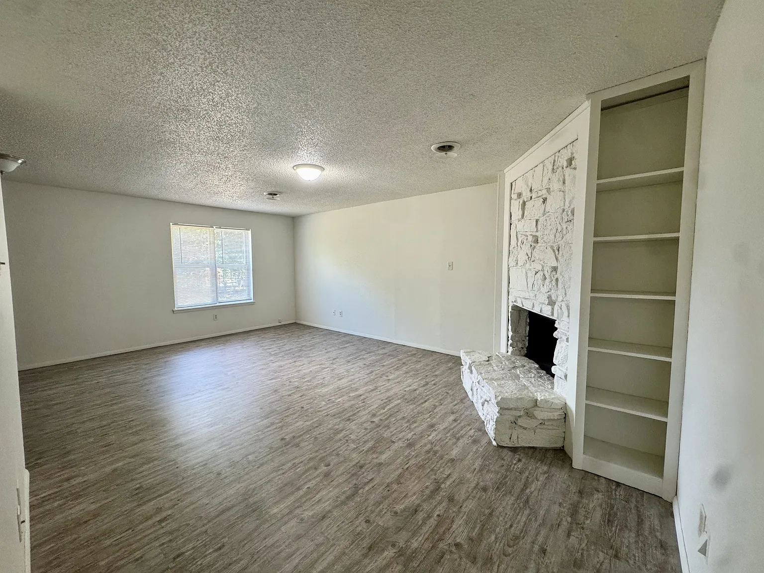 108 Circle A South - 1 — Photo 2