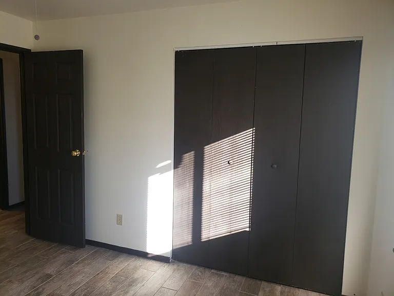 8835 N Swan Rd #7 — Photo 13