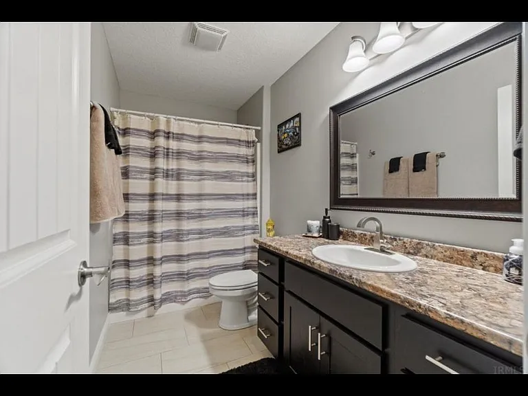 303 Edenbridge Blvd — Photo 12