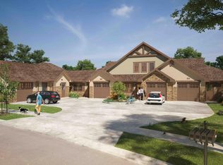 7911 W 143rd Ter, Overland Park, KS 66223
