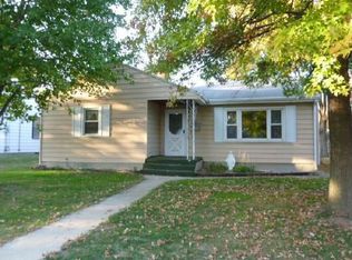 3135 Parkside Ave, Rockford, IL 61101