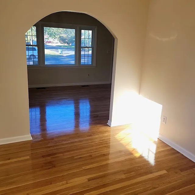 3 bed, 1436 sqft, $1,990 — Photo 3