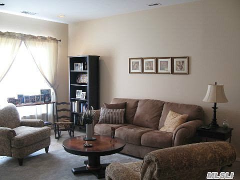 4th image of 726 Birchwood Park Dr Unit 726
